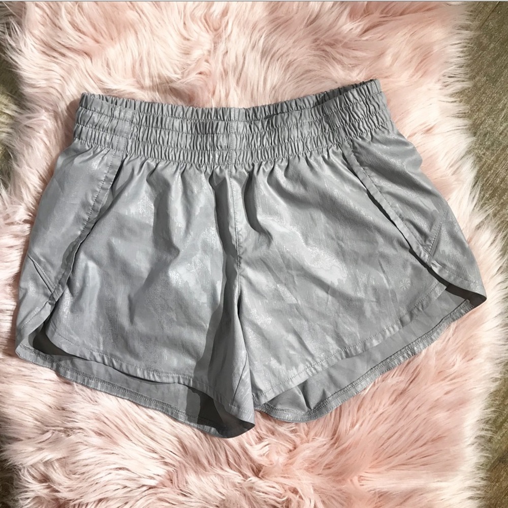 Athleta Shorts Size small